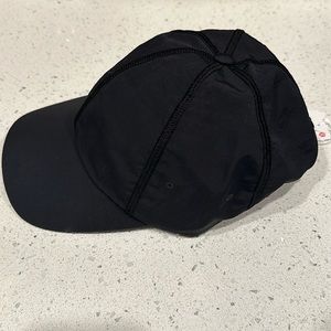 NWT Women’s Baller Hat * Soft
